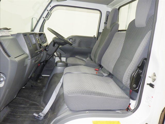 2019 Isuzu Elf Flatbed auction photo 8