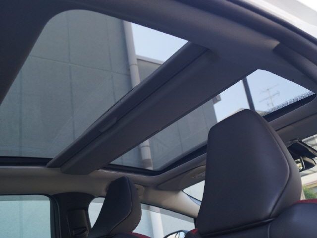 2025 Toyota Prius Z auction photo 9