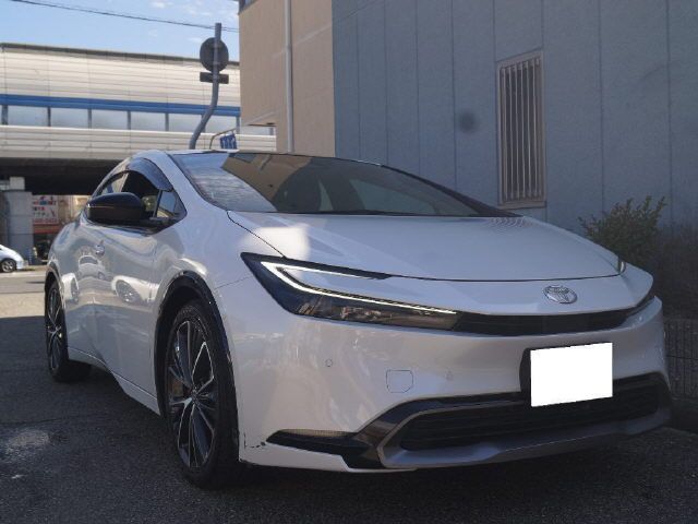 2025 Toyota Prius Z Japan auction vehicle