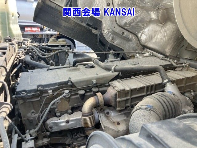 2016 Mitsubishi Fuso Sグレート dump auction photo 8