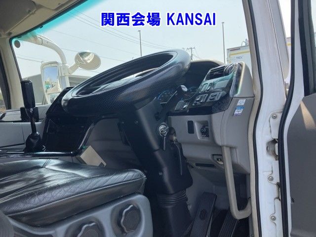 2016 Mitsubishi Fuso Sグレート dump auction photo 4