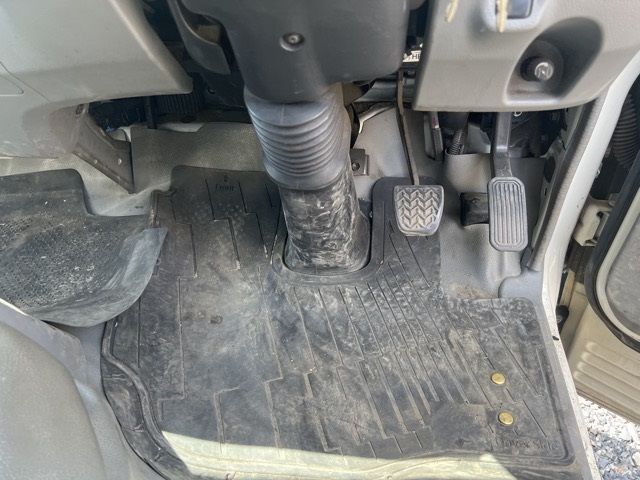 2019 Hino Dutro Wキャブ auction photo 4
