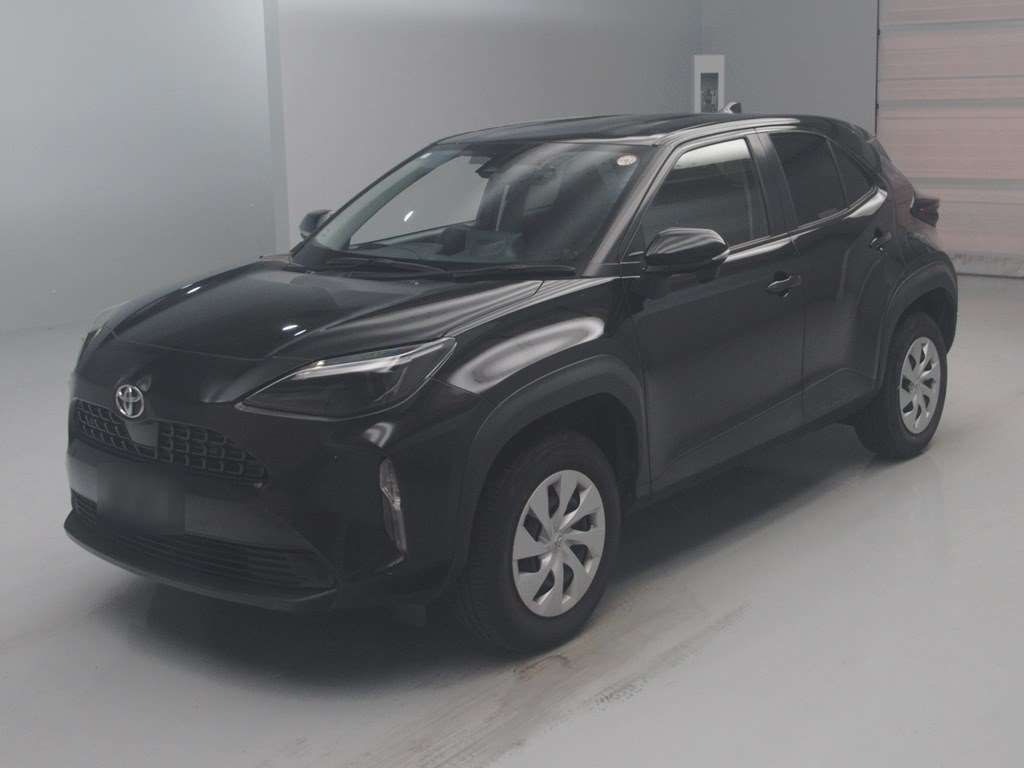 2023 Toyota Yaris Cross X Japan auction vehicle