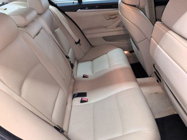 2011 BMW 5 Series 528I auction photo 6