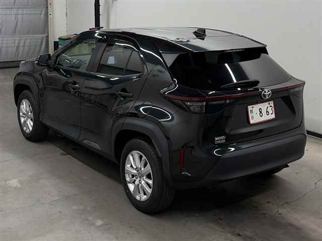 2023 Toyota Yaris Cross G auction photo 2