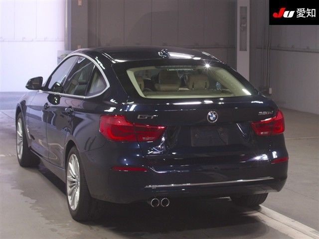 2019 BMW 3シリーズGツーリスモ ラグジュアリー 4WD auction photo 2