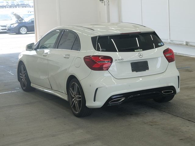 2018 Mercedes-Benz A180 AMGスタイル auction photo 2