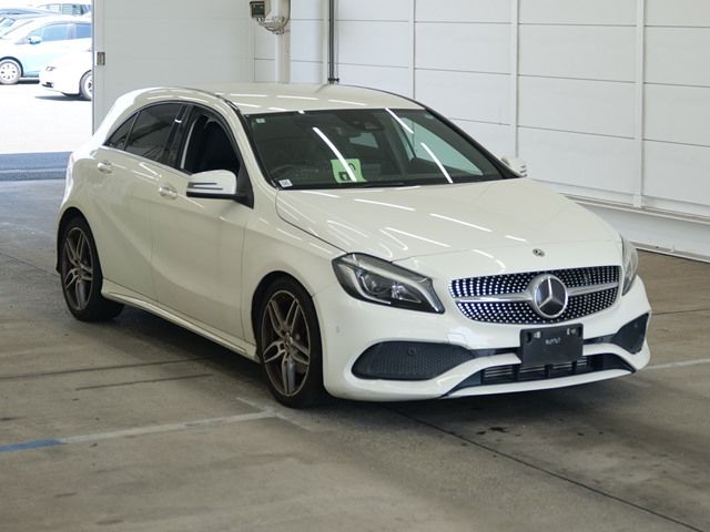 2018 Mercedes-Benz A180 AMGスタイル Japan auction vehicle