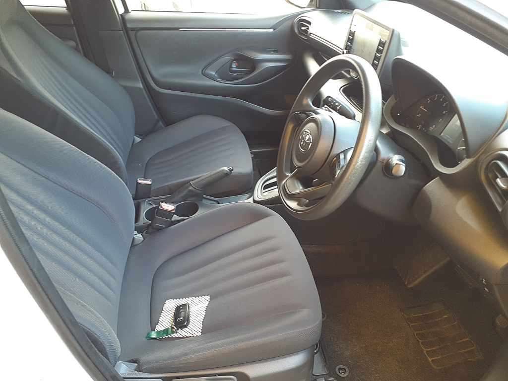2021 Toyota Yaris X auction photo 10