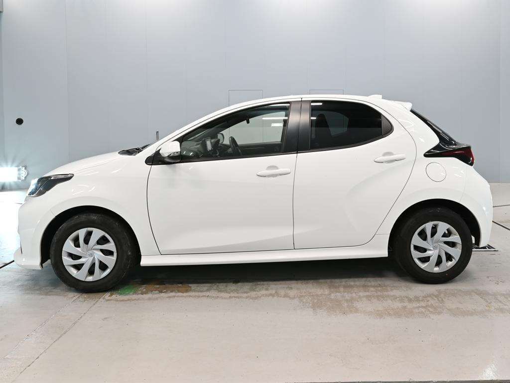 2021 Toyota Yaris X auction photo 4