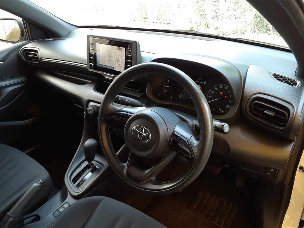 2021 Toyota Yaris X auction photo 9