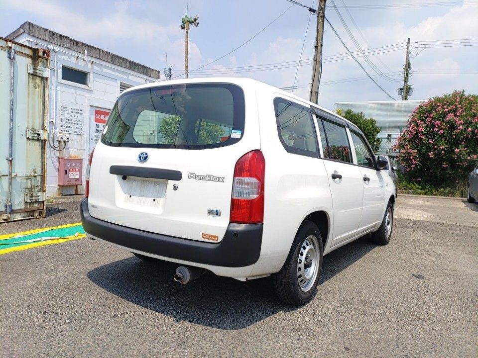 2021 Toyota Probox auction photo 2