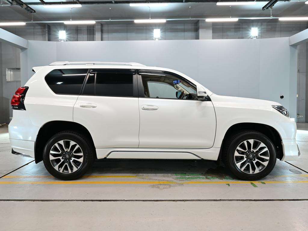 2022 Toyota Land Cruiser Prado TX Lパッケージ 4WD auction photo 3