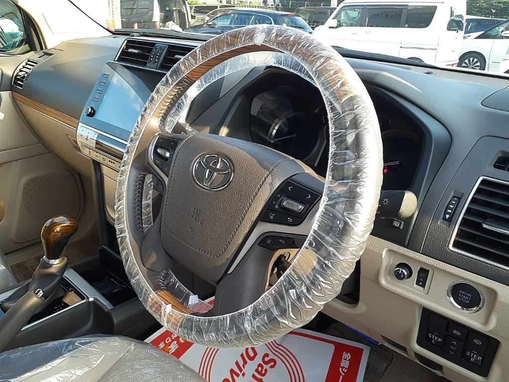 2022 Toyota Land Cruiser Prado TX Lパッケージ 4WD auction photo 9