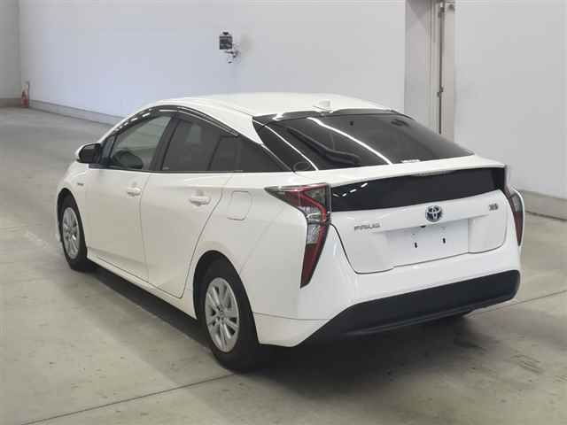 2019 Toyota Prius S auction photo 2