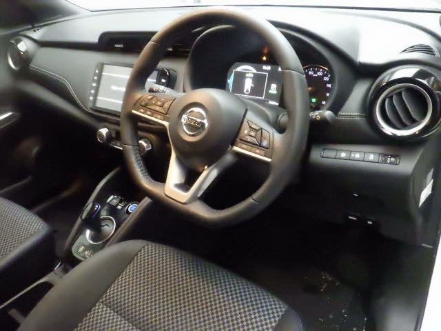 2022 Nissan Kicks e-POWER X auction photo 3