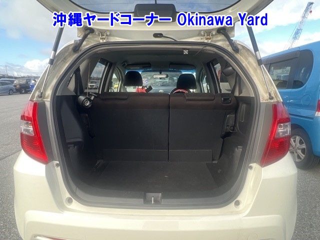 2012 Honda Fit ワゴン G・10THアニバーサリー2 auction photo 8