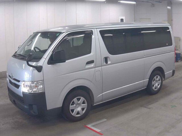 2025 Toyota Hiace Long DX auction photo 4