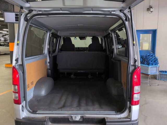 2025 Toyota Hiace Long DX auction photo 3