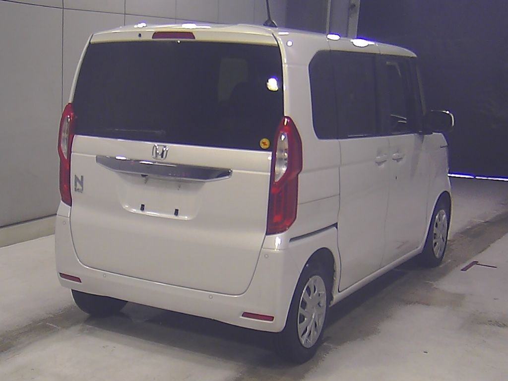 2022 Honda N-BOX L auction photo 2