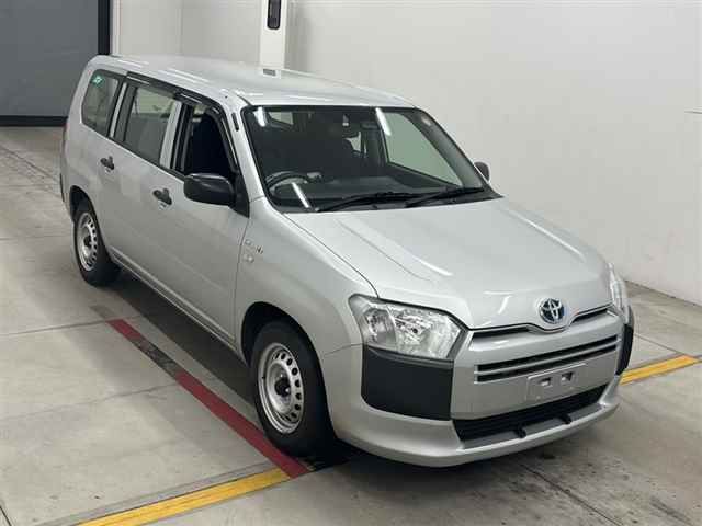 2020 Toyota プロボックスバンハイブリッド DX Comfort Japan auction vehicle