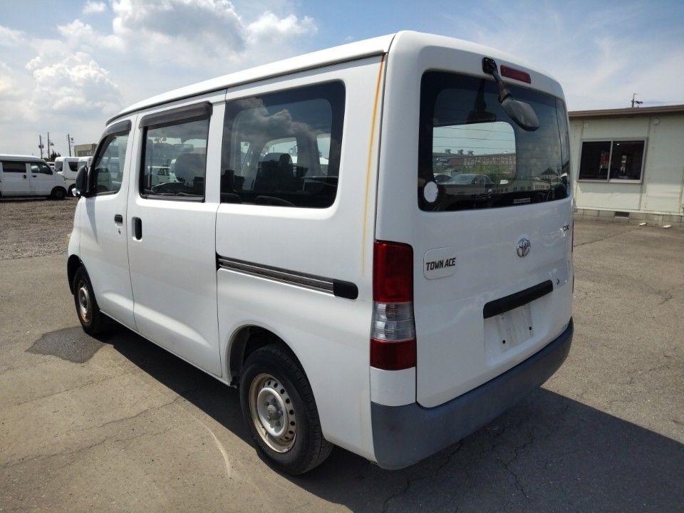 2014 Toyota TownAce auction photo 6