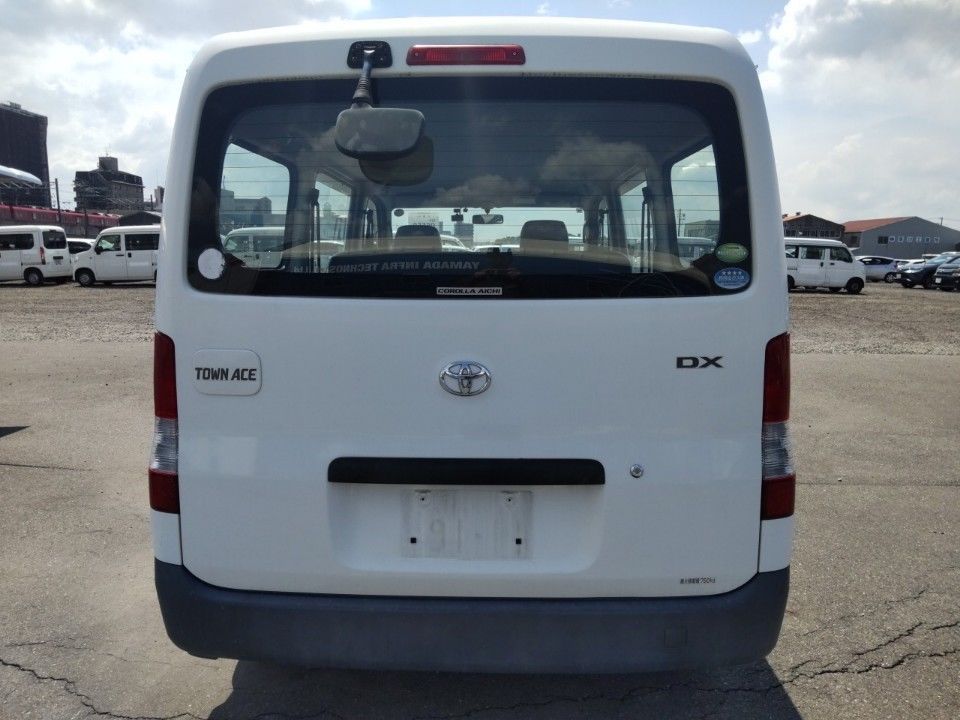 2014 Toyota TownAce auction photo 5