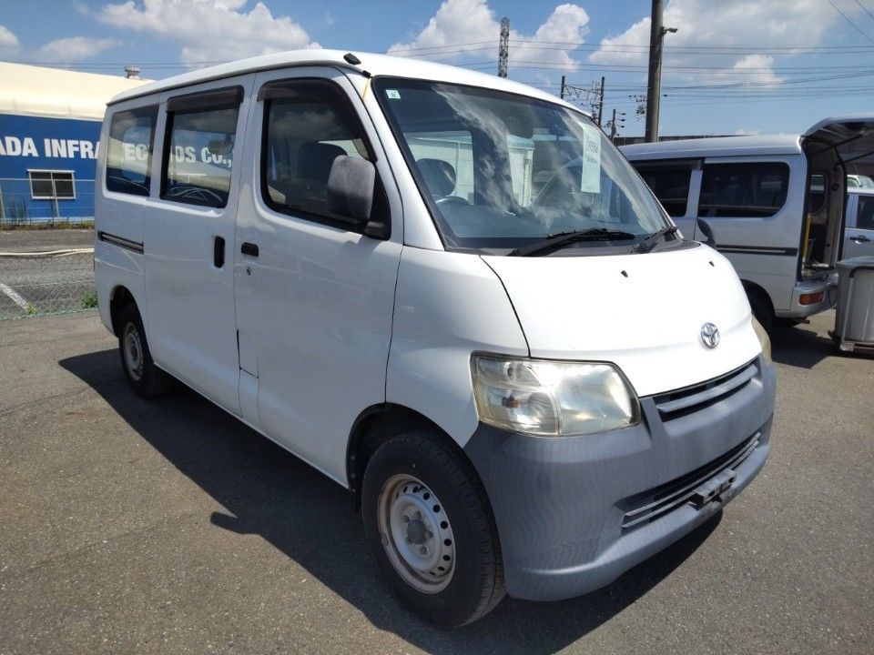 2014 Toyota TownAce auction photo 4