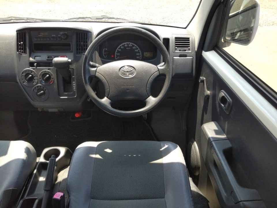 2014 Toyota TownAce auction photo 3