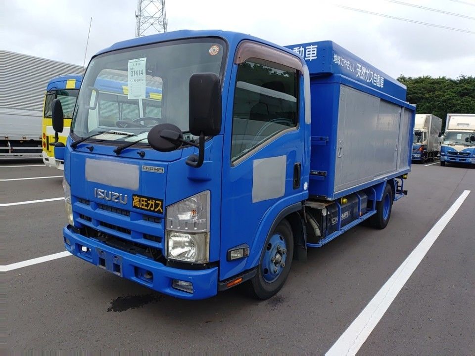 2012 Isuzu Elf Japan auction vehicle