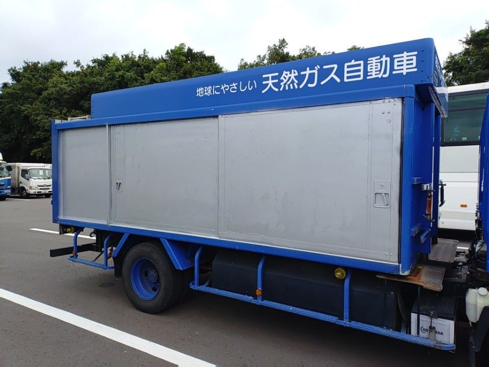 2012 Isuzu Elf auction photo 23