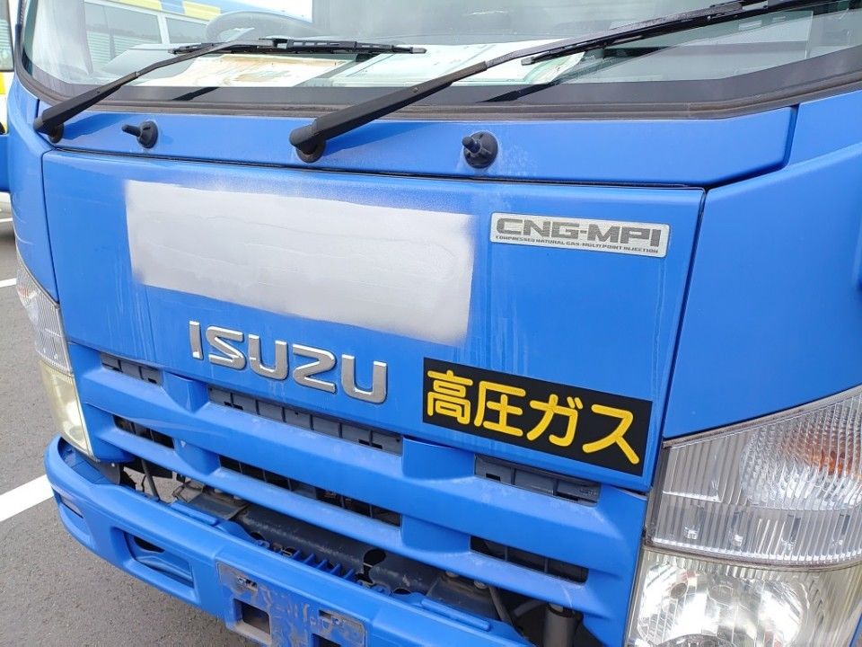 2012 Isuzu Elf auction photo 19