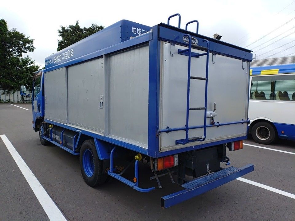 2012 Isuzu Elf auction photo 6