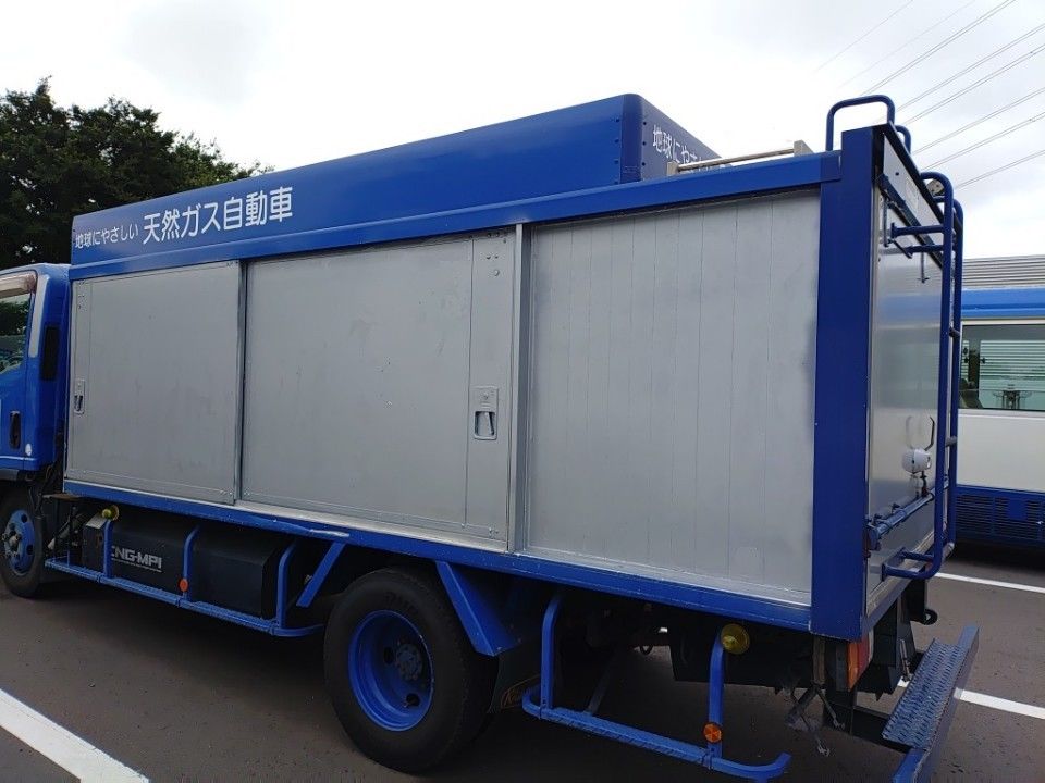 2012 Isuzu Elf auction photo 26