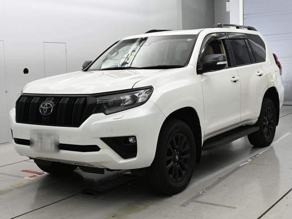 Japan Auction Vehicles 14 2023 Toyota Land Cruiser Prado TXLパッケージマットブラ 4WD auction photo