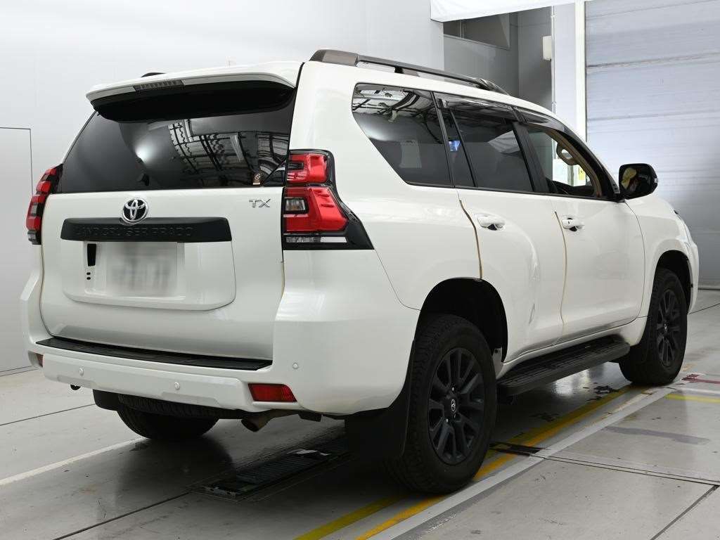 2023 Toyota Land Cruiser Prado TXLパッケージマットブラ 4WD auction photo 2