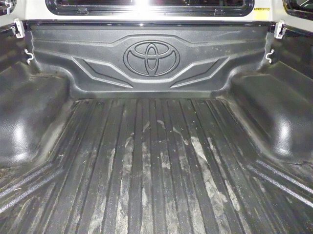 2021 Toyota Hilux Z 4WD auction photo 6