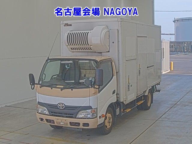 Japan Auction Vehicles 24 2015 Toyota Dyna バン auction photo