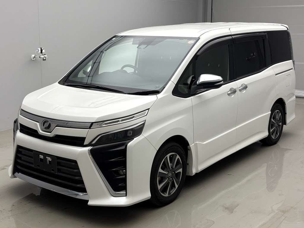 2018 Toyota Voxy ZS キラメキ Japan auction vehicle