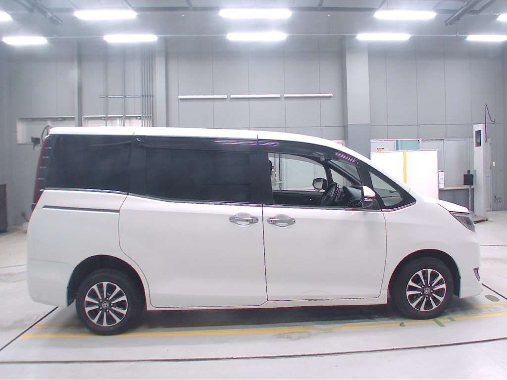 2021 Toyota Esquire GiプレミアムPブラックテー 4WD auction photo 3