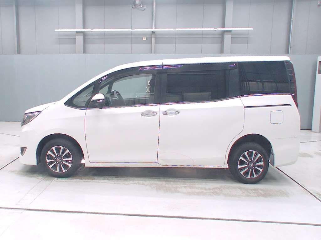 2021 Toyota Esquire GiプレミアムPブラックテー 4WD auction photo 4