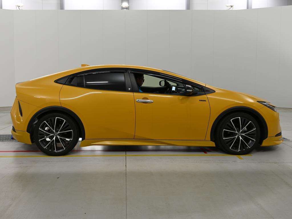 2023 Toyota Prius G auction photo 3