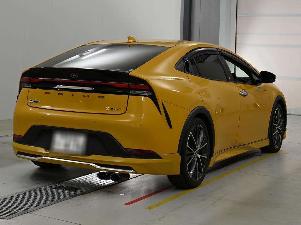 2023 Toyota Prius G auction photo 2