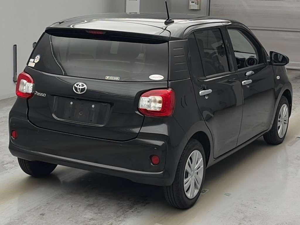 2023 Toyota Passo X auction photo 2