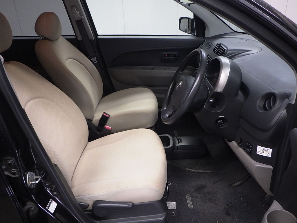 2006 Toyota Passo G F Package auction photo 6