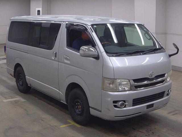 2008 Toyota Hiace ロングスーパーGL 4WD Japan auction vehicle