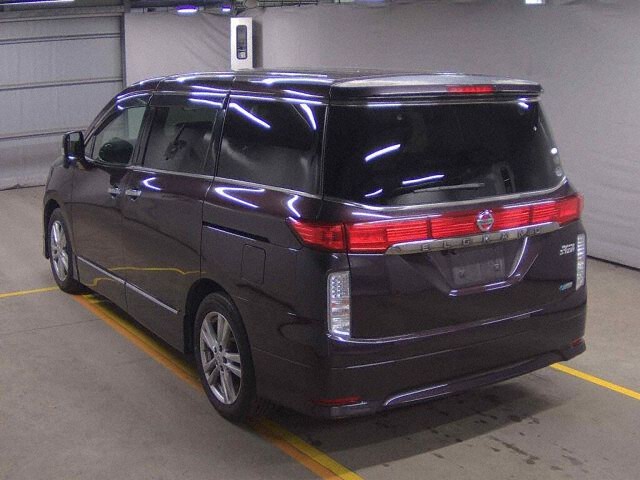 2011 Nissan Elgrand 250ハイウェイスター auction photo 2