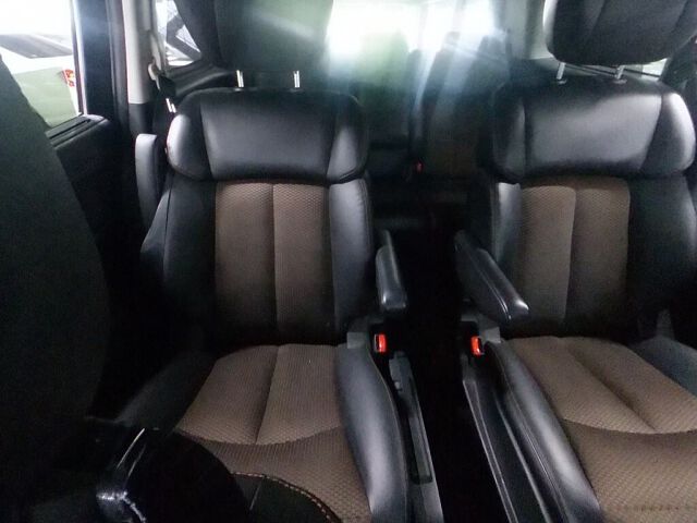 2011 Nissan Elgrand 250ハイウェイスター auction photo 6