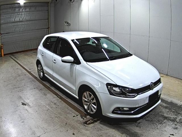 2016 Volkswagen ポロ TSIコンフォートライン Japan auction vehicle