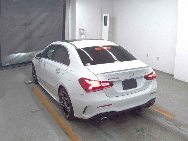2021 Mercedes-AMG Aクラス A35 4-wheel drive sedan AMG 4WD auction photo 2